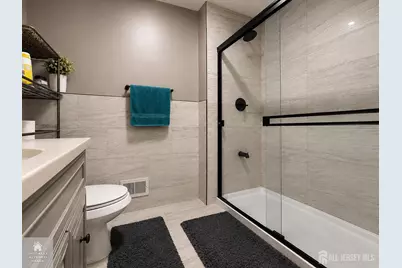 75 Brighton Way, North Brunswick Township, NJ 08902 - Photo 5