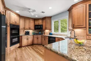 17 West Ave, Old Bridge Township, NJ 08857 - Photo 15