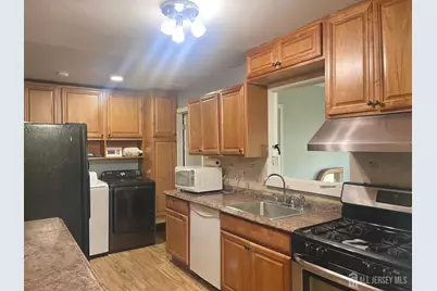 19 W Francis Street, Woodbridge Township, NJ 08830 - Photo 5