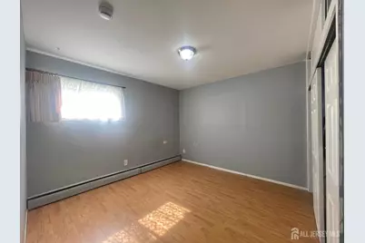 19 W Francis Street, Woodbridge Township, NJ 08830 - Photo 13