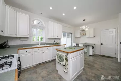 [Address not provided], Little Falls, NJ 07424 - Photo 9