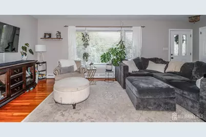 496 Outlook Avenue, Colonia, NJ 07067 - Photo 7