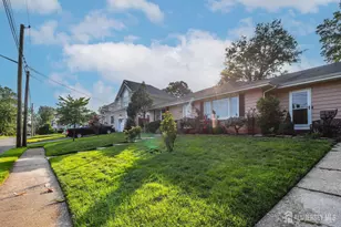 496 Outlook Ave, Colonia, NJ 07067 - Photo 3