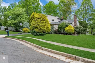 9 Colt Ct, East Brunswick Township, NJ 08816 - Photo 7
