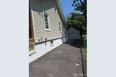 433 S 8th Avenue S, Highland Park, NJ 08904 - Photo 13