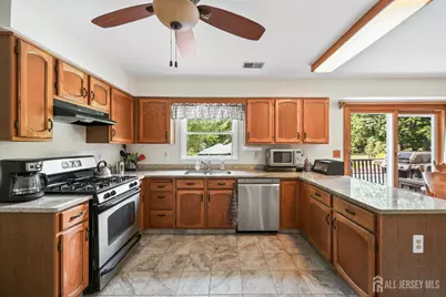13 Regent Drive, Monroe Township, NJ 08831 - Photo 11