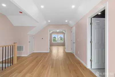 95 Seabreeze Avenue, Middletown, NJ 07748 - Photo 29