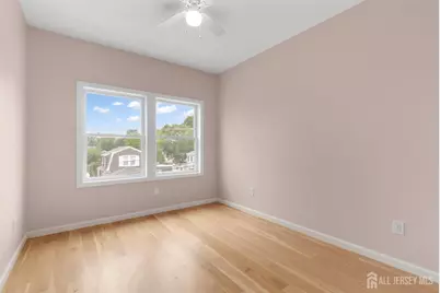 95 Seabreeze Avenue, Middletown, NJ 07748 - Photo 17