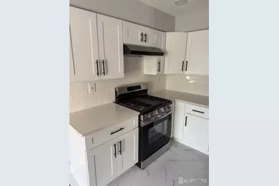 1008 Hidden Village Drive, Perth Amboy, NJ 08861 - Photo 3