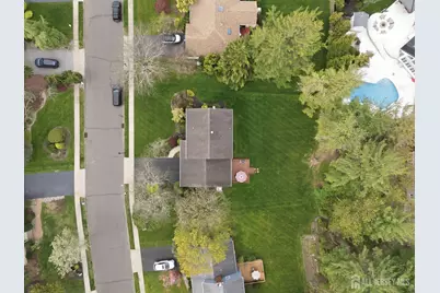 7 Candle Lane, East Brunswick Township, NJ 08816 - Photo 3