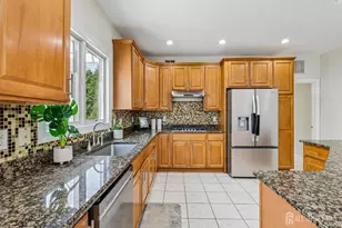 4 Goldfinch Ct, Plainsboro Township, NJ 08536 - Photo 25