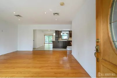 27 Fagan Place, Colonia, NJ 07067 - Photo 3