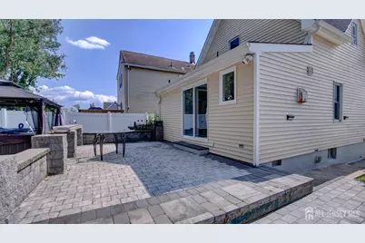 32 Embroidery Street, Sayreville, NJ 08872 - Photo 27