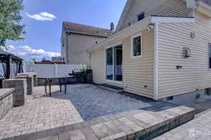 32 Embroidery St, Sayreville, NJ 08872 - Photo 27