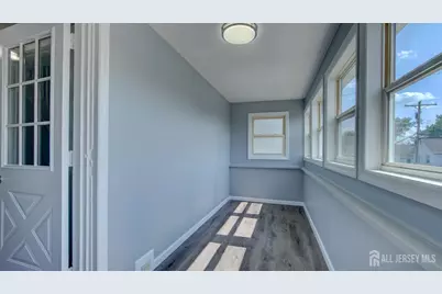 32 Embroidery Street, Sayreville, NJ 08872 - Photo 25