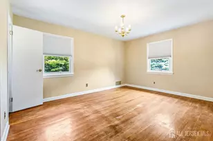 4 Lynbrook Pl, East Brunswick Township, NJ 08816 - Photo 15