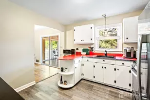 4 Lynbrook Pl, East Brunswick Township, NJ 08816 - Photo 11