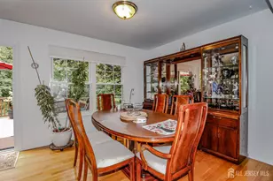 136 Coburn Ln, Franklin Township, NJ 08873 - Photo 11
