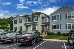 136 Coburn Ln, Franklin Township, NJ 08873 - Photo 3