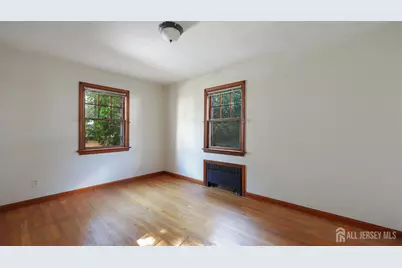 89 Ford Avenue, Fords, NJ 08863 - Photo 9