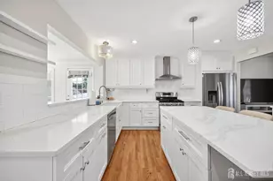 16 Mercury Cir, Old Bridge Township, NJ 08879 - Photo 11
