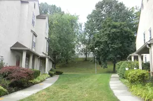 2706 Commons at Kingswood Dr, East Brunswick Township, NJ 08816 - Photo 19