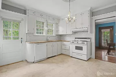 21 Elm Place, Milltown, NJ 08850 - Photo 9