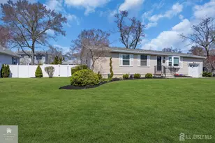 71 Pine St, Spotswood, NJ 08884 - Photo 3