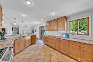 71 Pine St, Spotswood, NJ 08884 - Photo 11