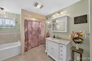 41 Weldon Rd, Edison, NJ 08817 - Photo 37