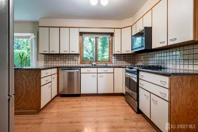 5 Sussex Road, East Brunswick Township, NJ 08816 - Photo 7