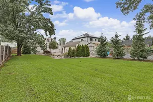 18 Tappen St, Avenel, NJ 07001 - Photo 37