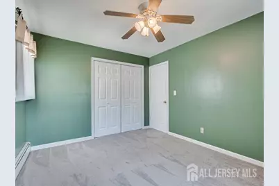 40 Concannon Drive, Fords, NJ 08863 - Photo 17