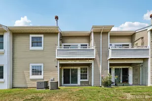 11 Crop Ct, Tinton Falls, NJ 07753 - Photo 5