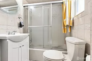 128 Lewis St, Perth Amboy, NJ 08861 - Photo 9