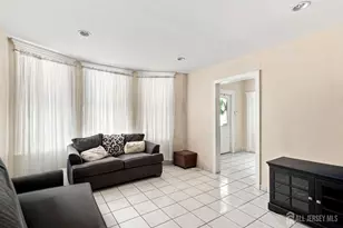 128 Lewis St, Perth Amboy, NJ 08861 - Photo 5