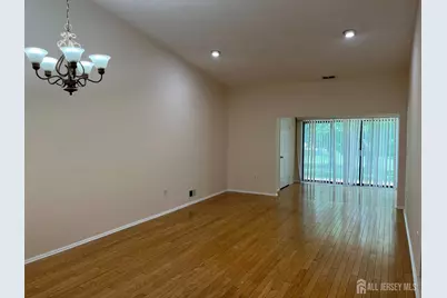 142 Wycoff Way W, East Brunswick Township, NJ 08816 - Photo 15