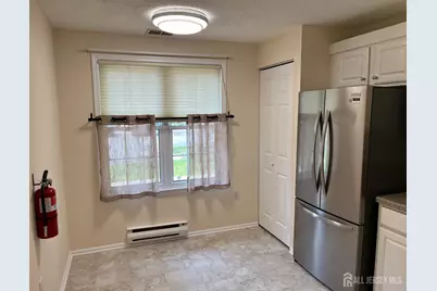 142 Wycoff Way W, East Brunswick Township, NJ 08816 - Photo 11