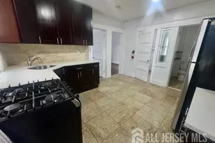 50 Harvey St, New Brunswick, NJ 08901 - Photo 5