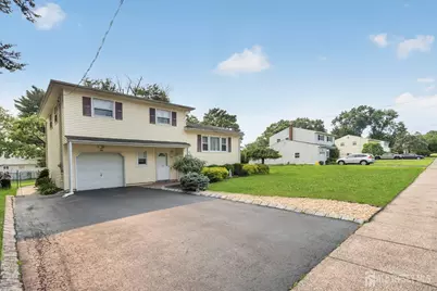 66 Janice Drive, Spotswood, NJ 08884 - Photo 3