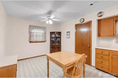 231 Temple Way, Colonia, NJ 07067 - Photo 7