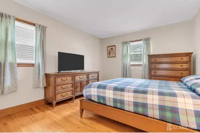 231 Temple Way, Colonia, NJ 07067 - Photo 13