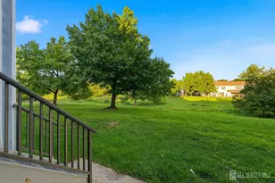 407 Lancaster Ct, Piscataway Township, NJ 08854 - Photo 3