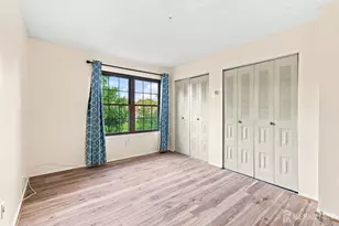 407 Lancaster Ct, Piscataway Township, NJ 08854 - Photo 19