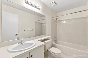 407 Lancaster Ct, Piscataway Township, NJ 08854 - Photo 21