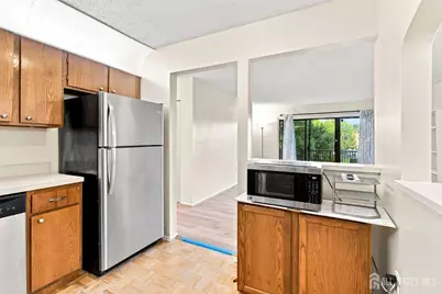 407 Lancaster Court #2F, Piscataway Township, NJ 08854 - Photo 11