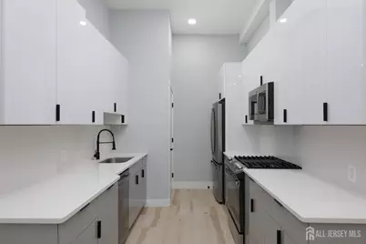 365 George Street #2, New Brunswick, NJ 08901 - Photo 5