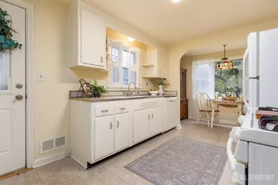346 Walnut Street, Dunellen, NJ 08812 - Photo 11