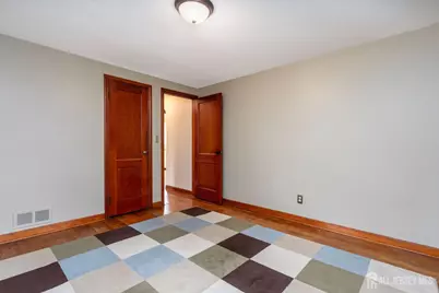 346 Walnut Street, Dunellen, NJ 08812 - Photo 17