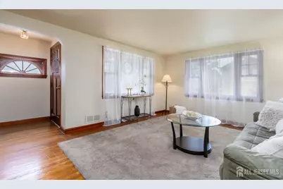 346 Walnut Street, Dunellen, NJ 08812 - Photo 9